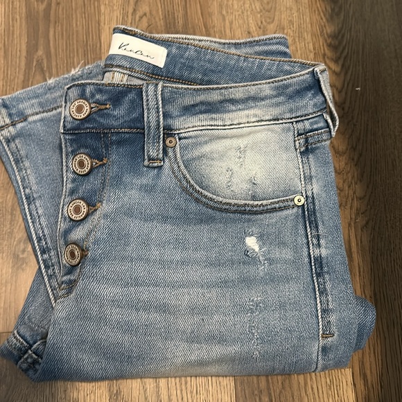 Like New KanCan Distressed Button Fly Flare Leg Jeans Bell Bottoms - Picture 14 of 16